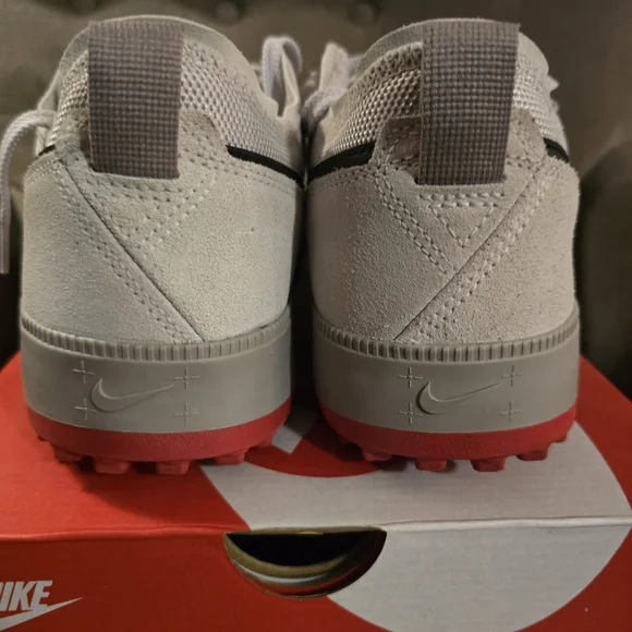 Nike C1TY "Phone Booth"Nike Men's - Picture 6 of 8